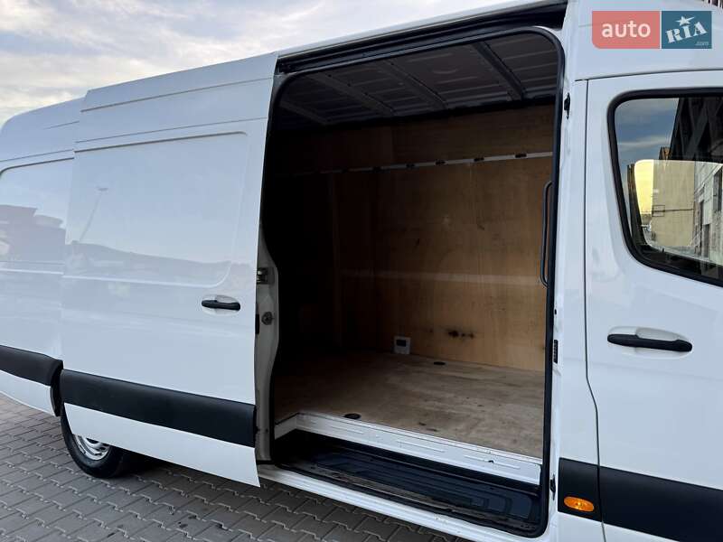 Вантажний фургон Mercedes-Benz Sprinter 2018 в Тернополі