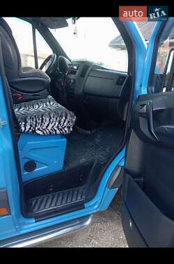 Микроавтобус Mercedes-Benz Sprinter 2012 в 