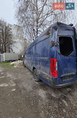Грузовой фургон Mercedes-Benz Sprinter 2020 в 