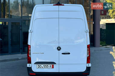 Грузовой фургон Mercedes-Benz Sprinter 2021 в 