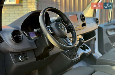Грузовой фургон Mercedes-Benz Sprinter 2021 в 