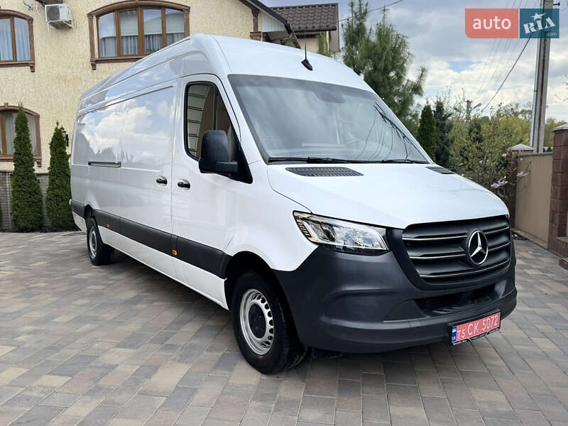Mercedes-Benz Sprinter 2021
