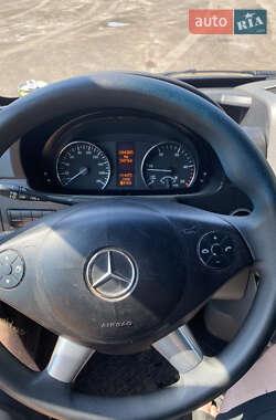 Грузовой фургон Mercedes-Benz Sprinter 2016 в 