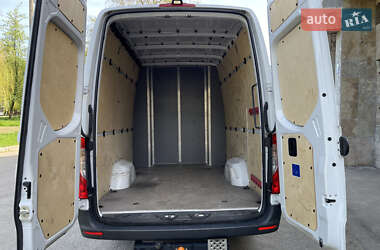 Грузовой фургон Mercedes-Benz Sprinter 2020 в 