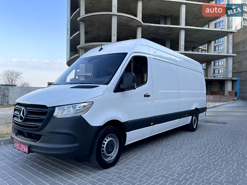 Mercedes-Benz Sprinter 2021