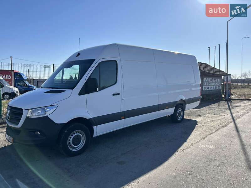 Грузовой фургон Mercedes-Benz Sprinter 2020 в 
