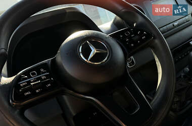 Вантажний фургон Mercedes-Benz Sprinter 2021 в 