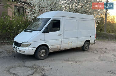 Вантажний фургон Mercedes-Benz Sprinter 2003 в 