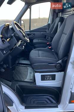 Вантажний фургон Mercedes-Benz Sprinter 2020 в 