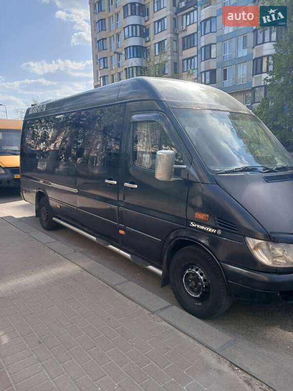 Mercedes-Benz Sprinter 2003
