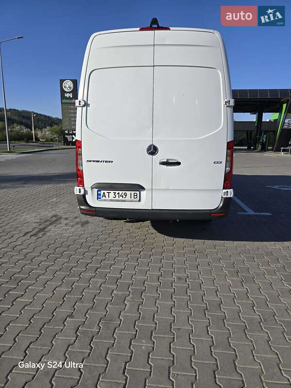 Вантажопасажирський фургон Mercedes-Benz Sprinter 2018 в Делятині