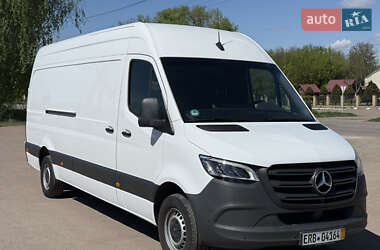 Грузовой фургон Mercedes-Benz Sprinter 2021 в 