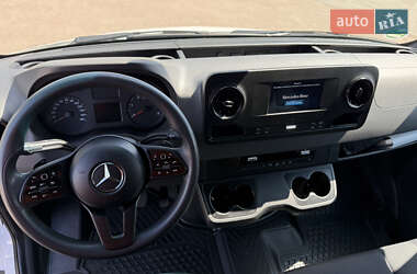 Грузовой фургон Mercedes-Benz Sprinter 2021 в 