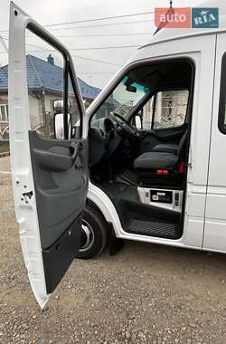 Грузовой фургон Mercedes-Benz Sprinter 2002 в 