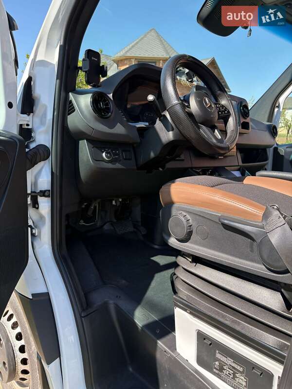 Грузопассажирский фургон Mercedes-Benz Sprinter 2020 в Черновцах