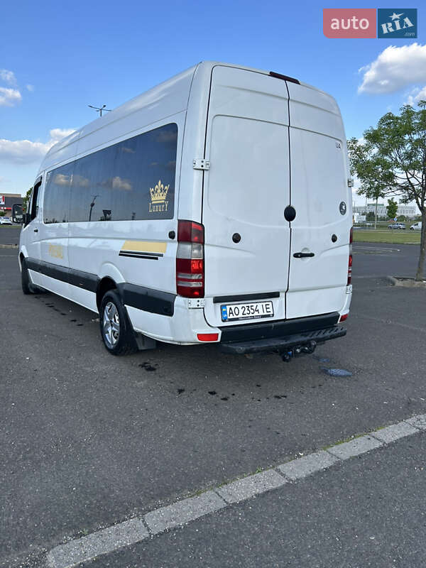 Мікроавтобус Mercedes-Benz Sprinter 2011 в Тячеві