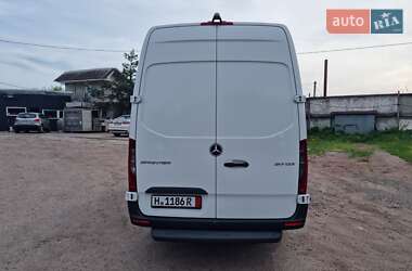Грузовой фургон Mercedes-Benz Sprinter 2020 в 