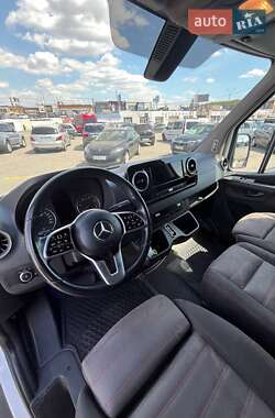 Грузовой фургон Mercedes-Benz Sprinter 2019 в 