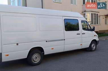 Вантажний фургон Mercedes-Benz Sprinter 2005 в 