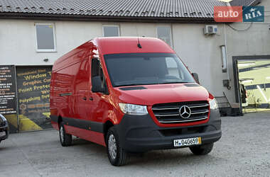 Вантажний фургон Mercedes-Benz Sprinter 2021 в 