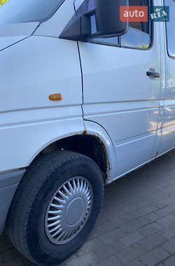 Грузовой фургон Mercedes-Benz Sprinter 1999 в 