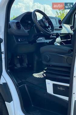 Грузовой фургон Mercedes-Benz Sprinter 2019 в 