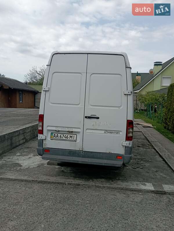 Mercedes-Benz Sprinter 2004