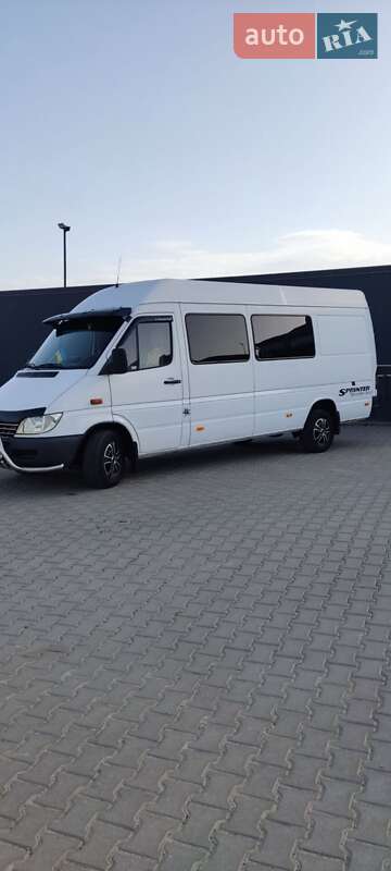 Грузопассажирский фургон Mercedes-Benz Sprinter 2001 в Каменец-Подольском