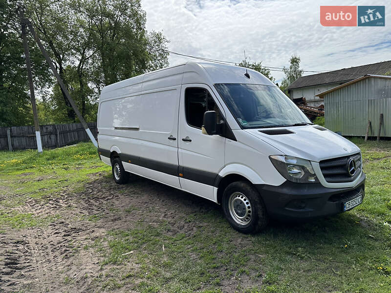 Вантажний фургон Mercedes-Benz Sprinter 2015 в 