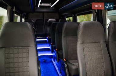 Мікроавтобус Mercedes-Benz Sprinter 2011 в 