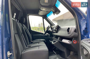 Грузовой фургон Mercedes-Benz Sprinter 2021 в 