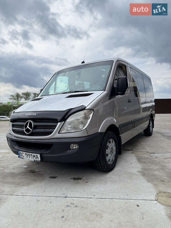 Микроавтобус Mercedes-Benz Sprinter 2012 в 