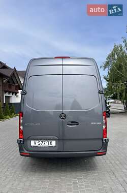 Грузовой фургон Mercedes-Benz Sprinter 2019 в 