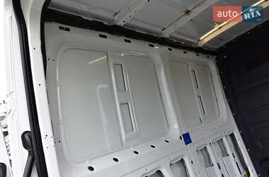 Вантажний фургон Mercedes-Benz Sprinter 2014 в 