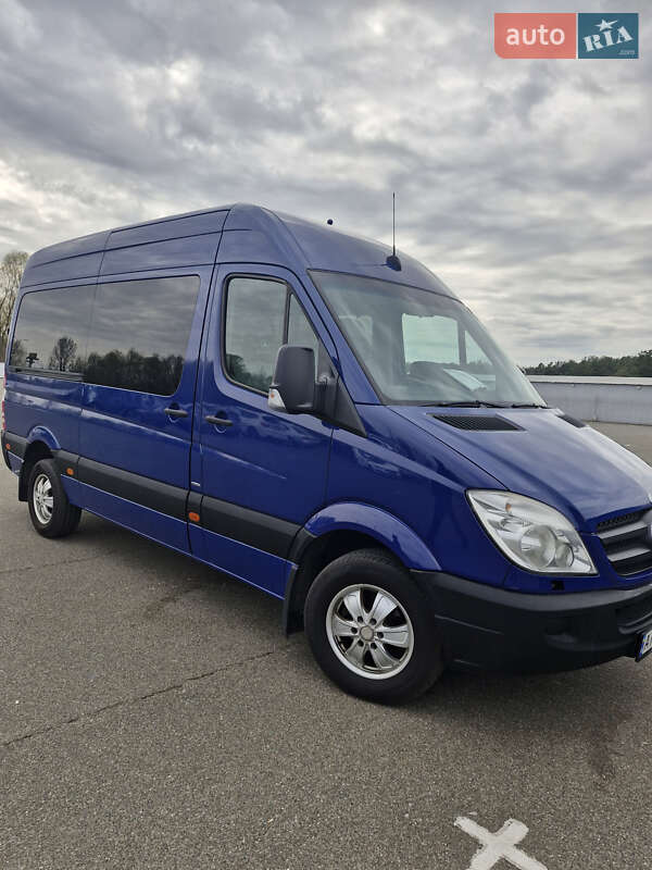 Микроавтобус Mercedes-Benz Sprinter 2013 в 