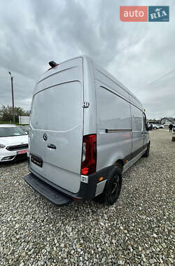 Вантажний фургон Mercedes-Benz Sprinter 2020 в 