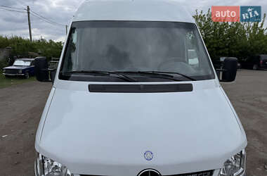 Грузовой фургон Mercedes-Benz Sprinter 2005 в 