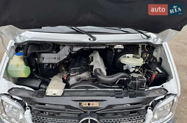 Грузовой фургон Mercedes-Benz Sprinter 2005 в 