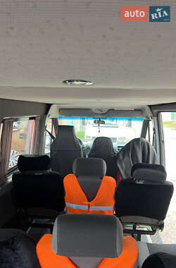Вантажопасажирський фургон Mercedes-Benz Sprinter 2005 в 