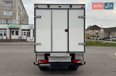 Грузовой фургон Mercedes-Benz Sprinter 2016 в 
