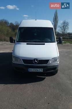 Микроавтобус Mercedes-Benz Sprinter 2000 в Городке