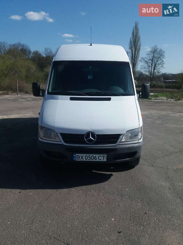 Mercedes-Benz Sprinter 2000