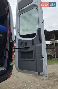 Туристичний / Міжміський автобус Mercedes-Benz Sprinter 2013 в 