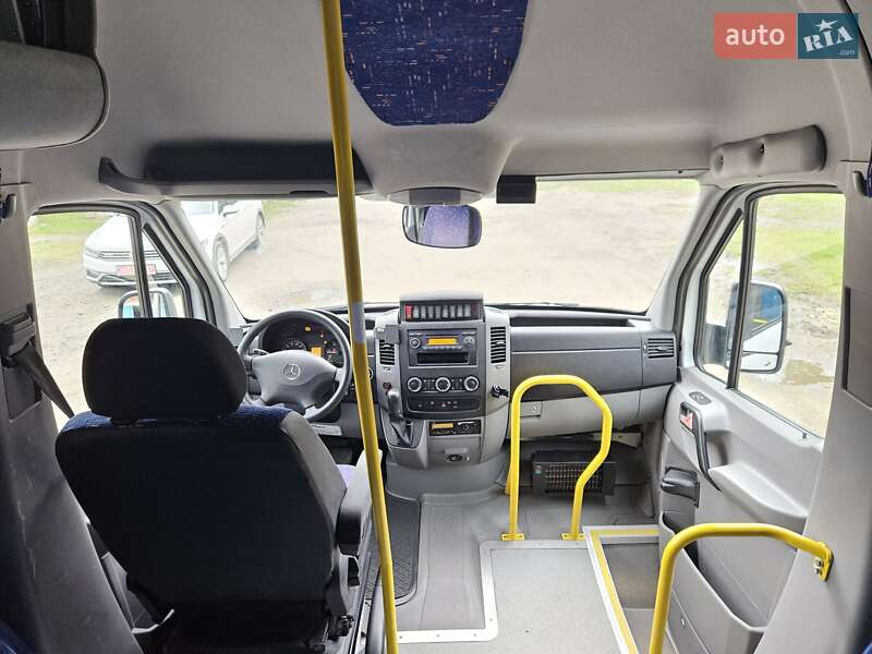 Туристический / Междугородний автобус Mercedes-Benz Sprinter 2013 в Черновцах