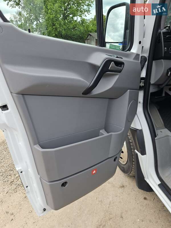 Туристический / Междугородний автобус Mercedes-Benz Sprinter 2013 в Черновцах