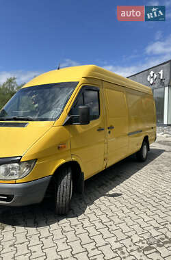 Грузовой фургон Mercedes-Benz Sprinter 2004 в 