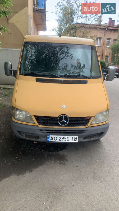 Mercedes-Benz Sprinter 2005