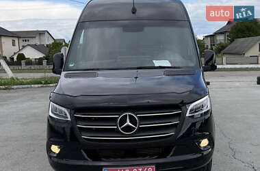 Грузопассажирский фургон Mercedes-Benz Sprinter 2020 в 