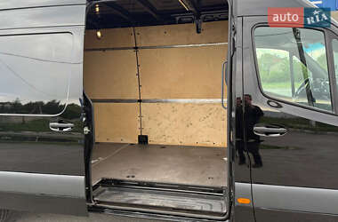 Грузопассажирский фургон Mercedes-Benz Sprinter 2020 в 