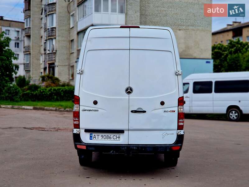Грузовой фургон Mercedes-Benz Sprinter 2013 в Калуше
